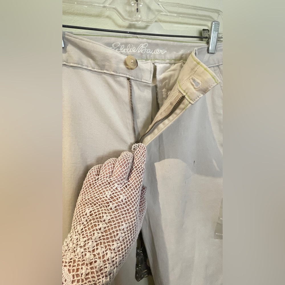 Eddie Bauer Beige Casual Pants Size 12 - Picture 13 of 16